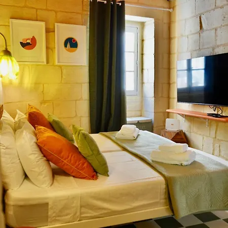 Stylish Apartment in Senglea-Perfect Malta Getaway Appartamento